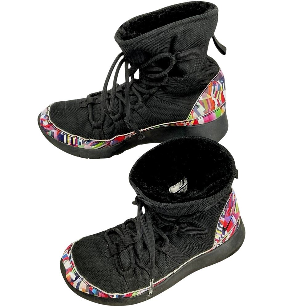 Nike Roshe One Hi Print GS Kids Boot Sneaker Black Multicolor Lined Lace Up 3.5Y